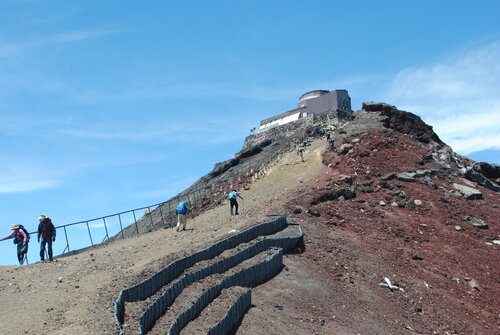 最高点の剣ヶ峰.jpg